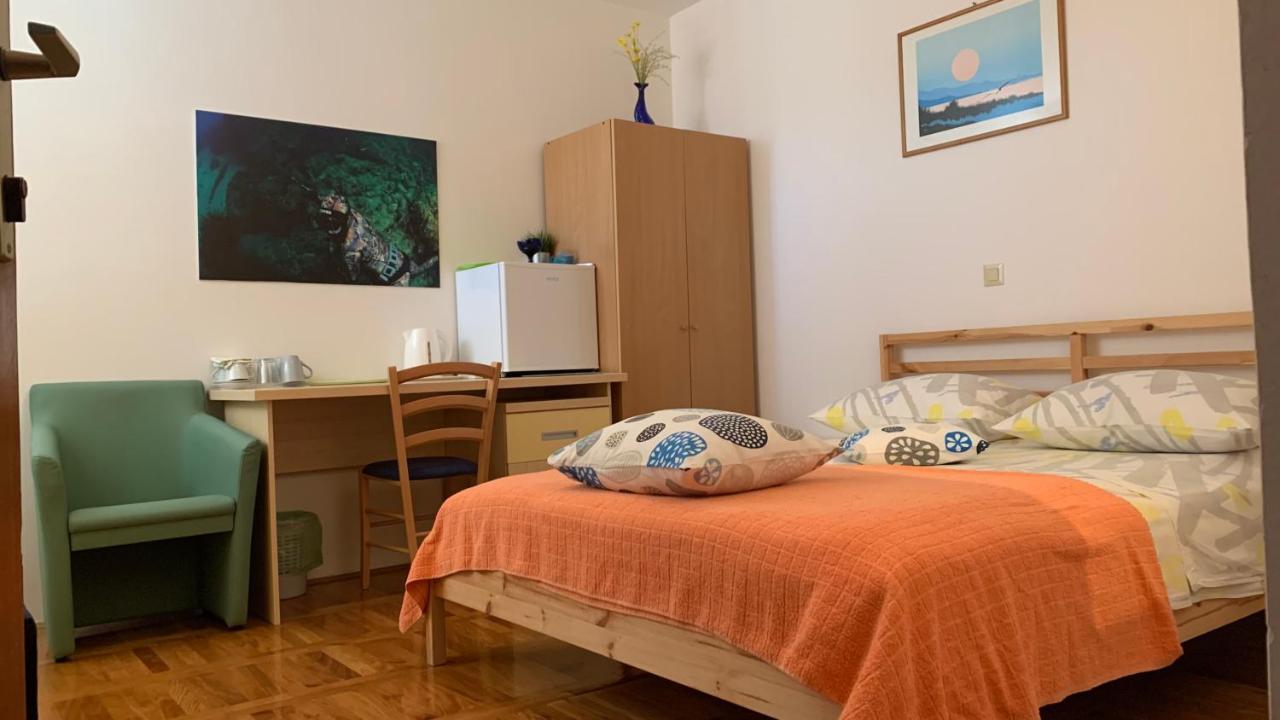 Studio Apartment And Rooms Adria Vodice Exteriér fotografie